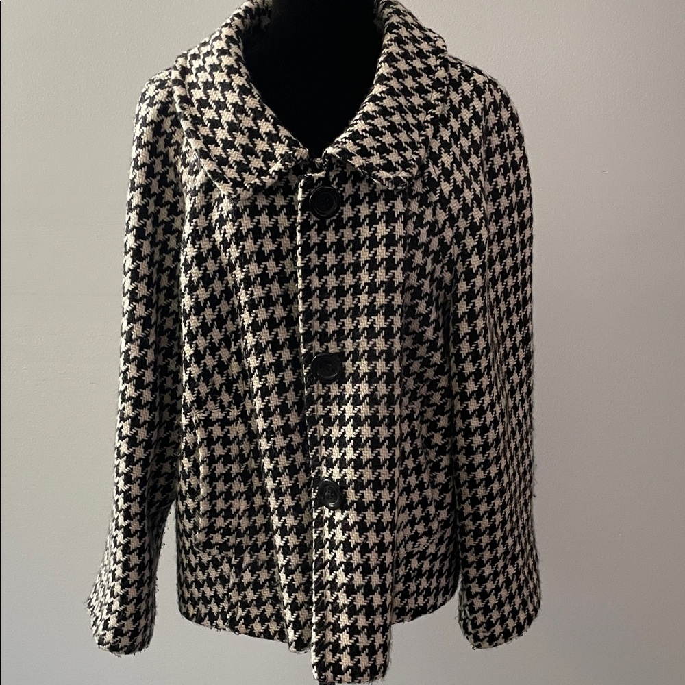 Rafaella Woman Stylish Black and White Houndstooth Women's Jacket